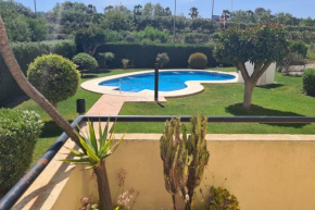 Complete large apartment, up to 7 guests, beach, mall, pool